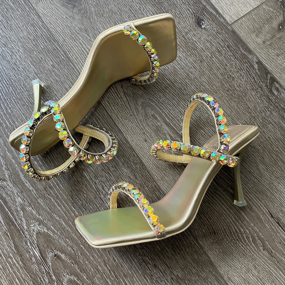 NWT - Jeffrey Campbell Saints Gold Iridescent SS 8.5 NWT